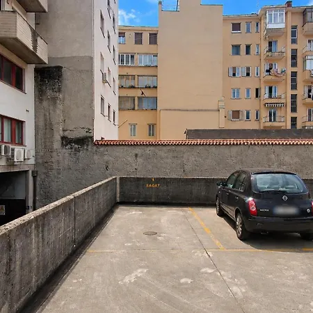 アパート Casa Juli - Free Private Parking - City Center - Park View *